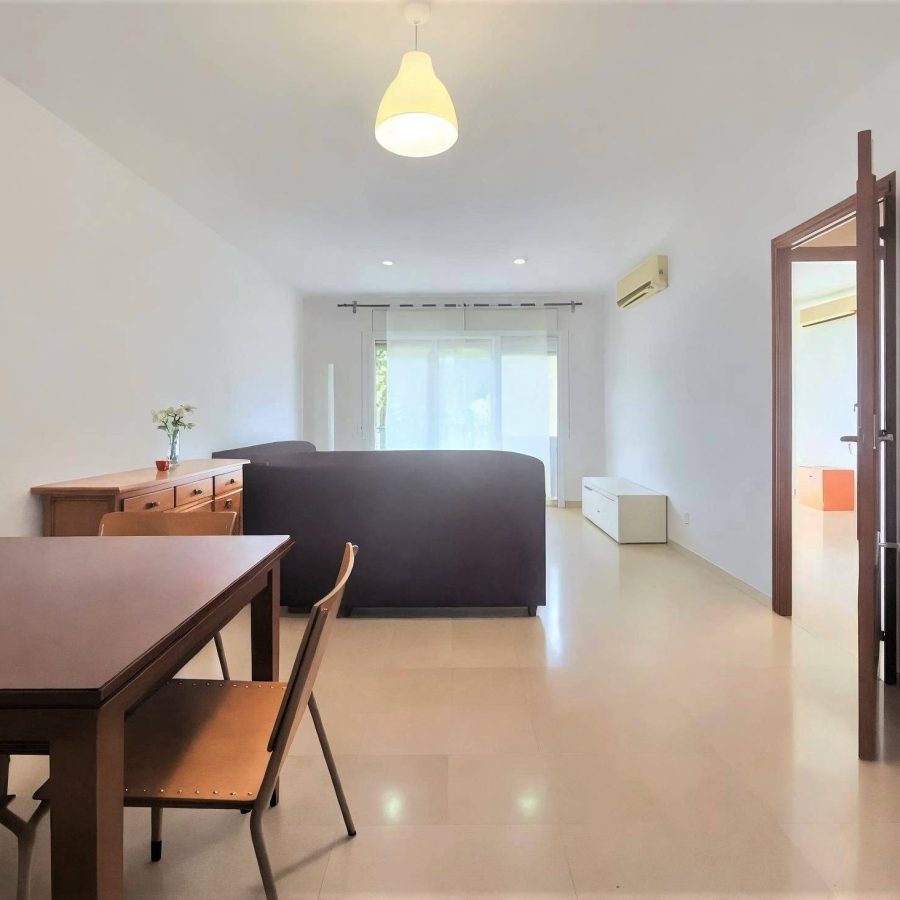 00646 - AMPLIO PISO DE 3 Habitaciones PARA ENTRAR A VIVIR  en Passeig Mata / Carrer Ample de Reus
