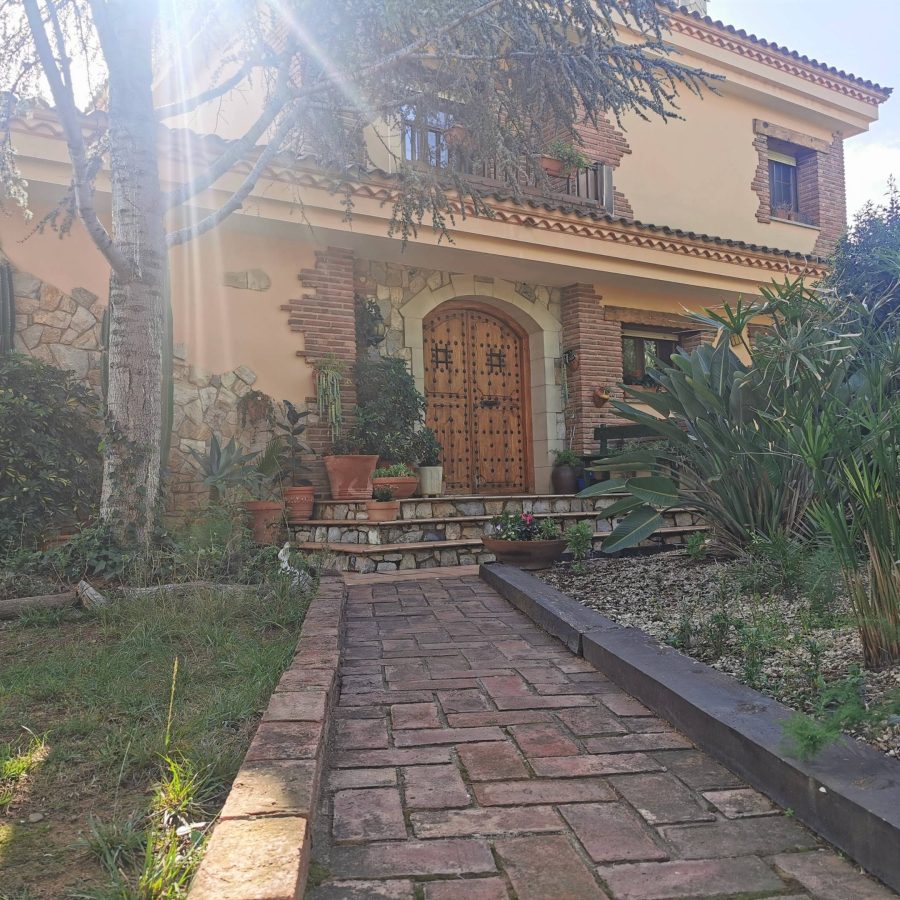 00487 - ESPECTACULAR CASA CON TERRENO EN LA SELVA DEL CAMP