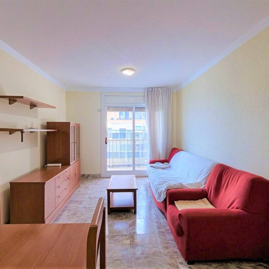 00699 - PISO BIEN COMUNICADO EN REUS (TARRAGONA) — OPORTUNIDAD A SU ALCANCE