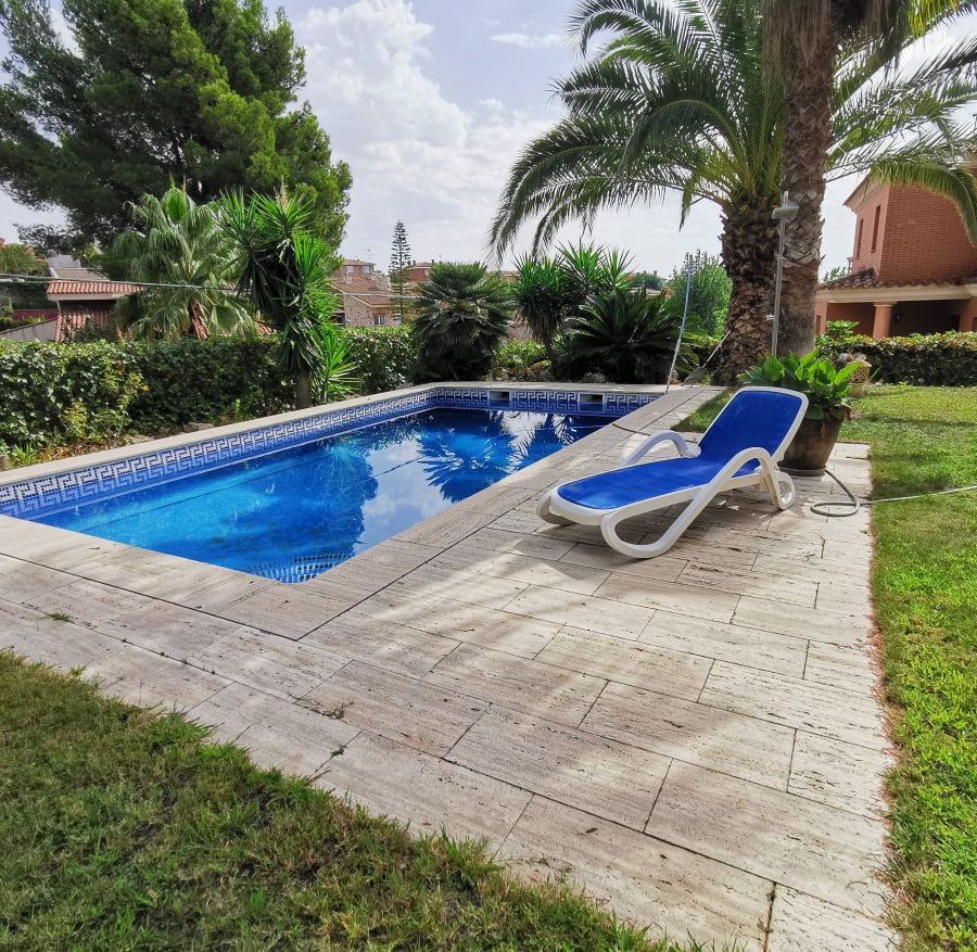4459 - GRAN CHALET EN CASTELLMOSTER