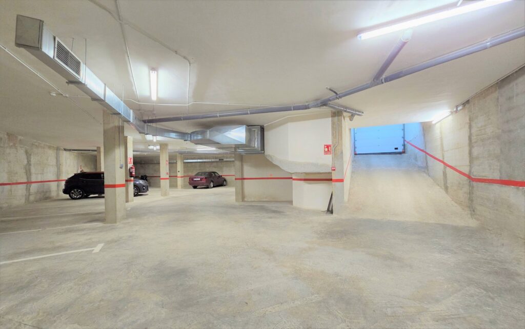 00582 - Plazas de Parking para motos en Riudoms - Zona Centro -