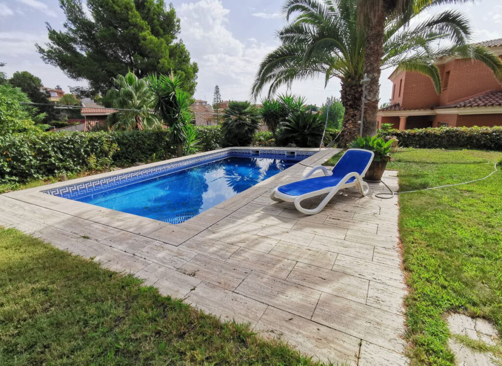 4459 - GRAN CHALET EN CASTELLMOSTER